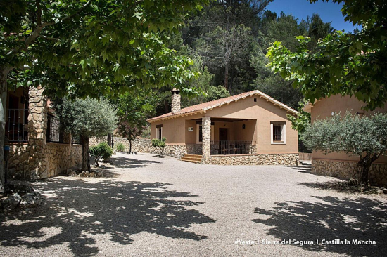 Casas Rurales Batan de Rio Tus