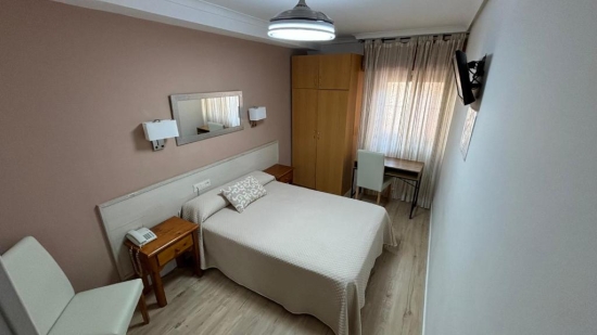Hostal  Ati&eacute;nzar
