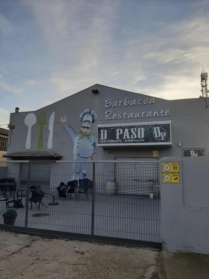 Local 300m2 en alquiler bar restaurante con barbacoa y terraza exterior , situado en polígono industrial Campollano, calle A, nº15. BUEN NEGOCIO E IDEAL PARA EVENTOS