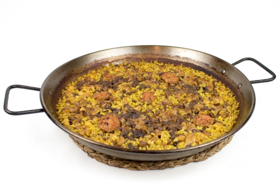 RESTAURANTE CATACALDOS Arroz empedrado de chorizos criollos y morcilla