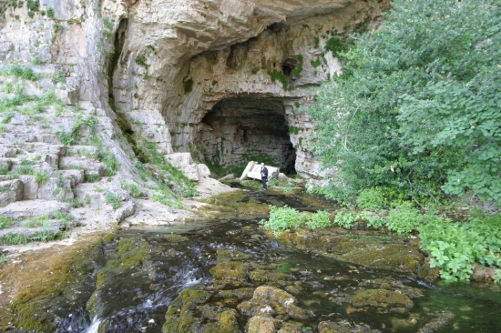 Ciencia y Aventura S.L. Cueva de los chorros