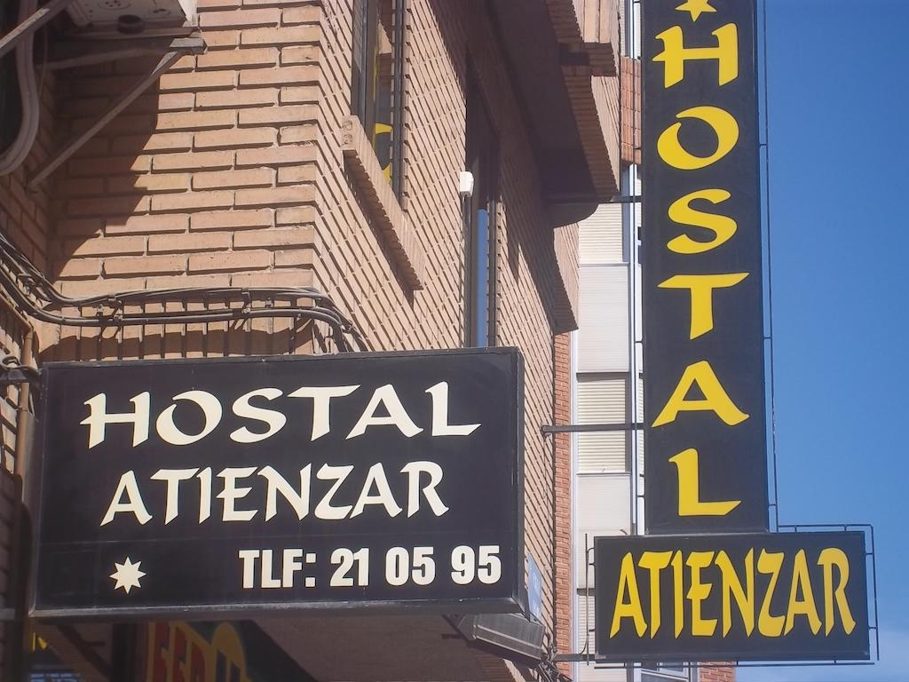 Hostal  Atiénzar