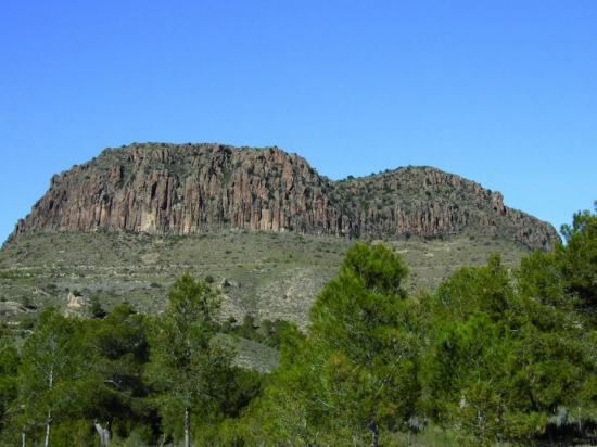 Monumento Natural Pitón Volcánico de Cancarix