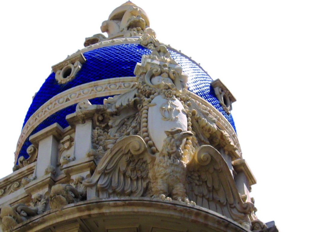 Casa Cabot Jubany en Albacete Cúpula modernista de la Casa Cabot Jubany