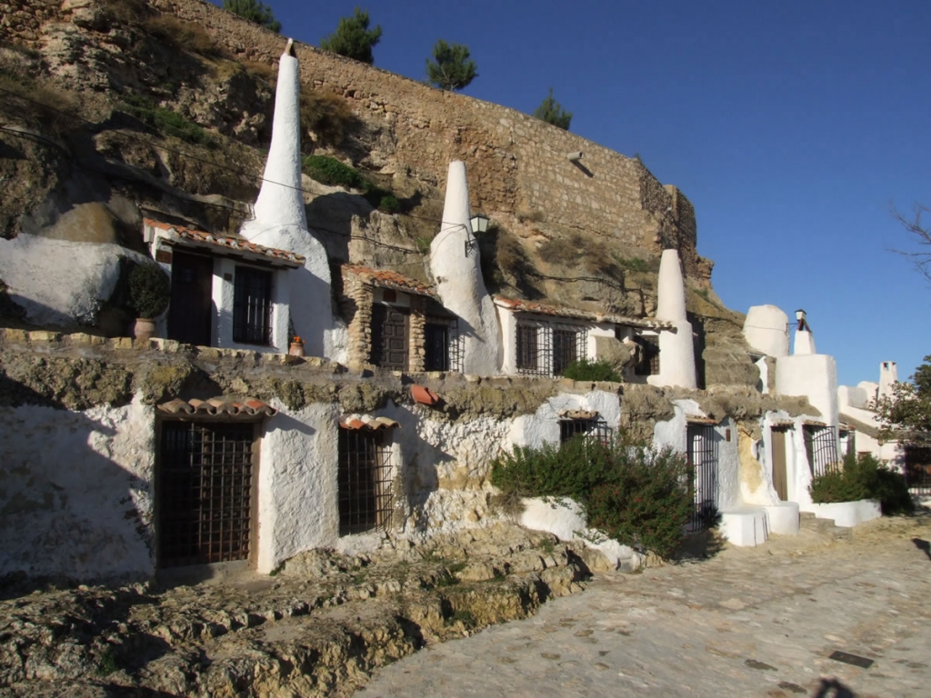 Barrio Cuevas del Hondón en Chinchilla de Montearagon  Chinchilla de Montearagón