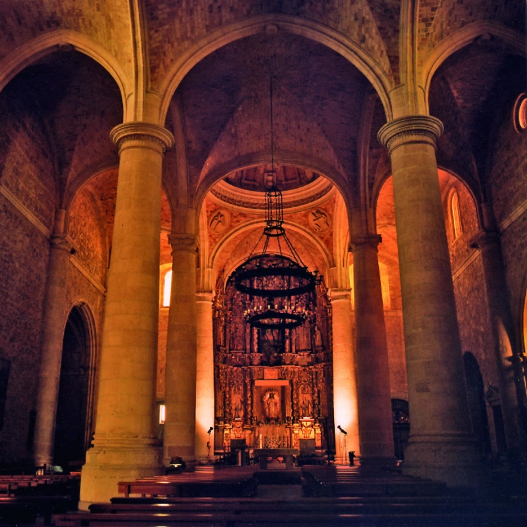 Interior de la Iglesia de La Roda