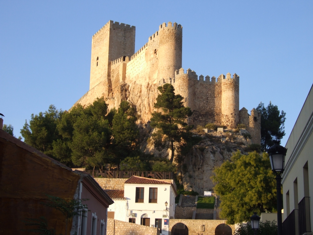 XIX edición Puertas abiertas en castillo de Almansa