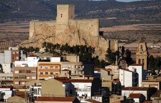 El castillo consolida su rol de faro en la imagen pública de la ciudad