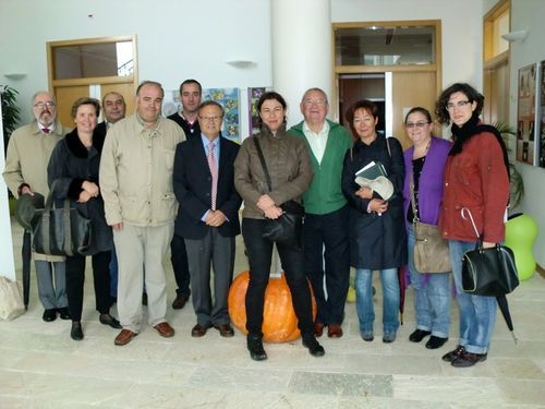 Representantes de APEHT Albacete visitan junto al Concejal de Turismo  Cesáreo Ortega,  el Jardín Botánico.