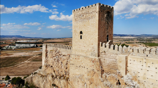 Ruta de los Castillos por  Monteiberico Corredor de Almansa