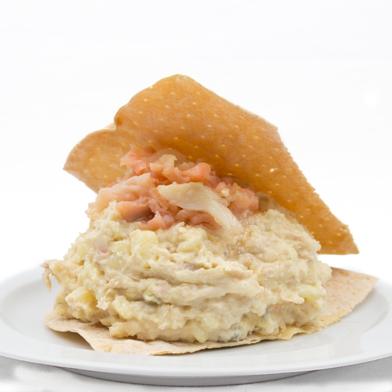 RESTAURANTE CATACALDOS Ensaladilla con ahumados