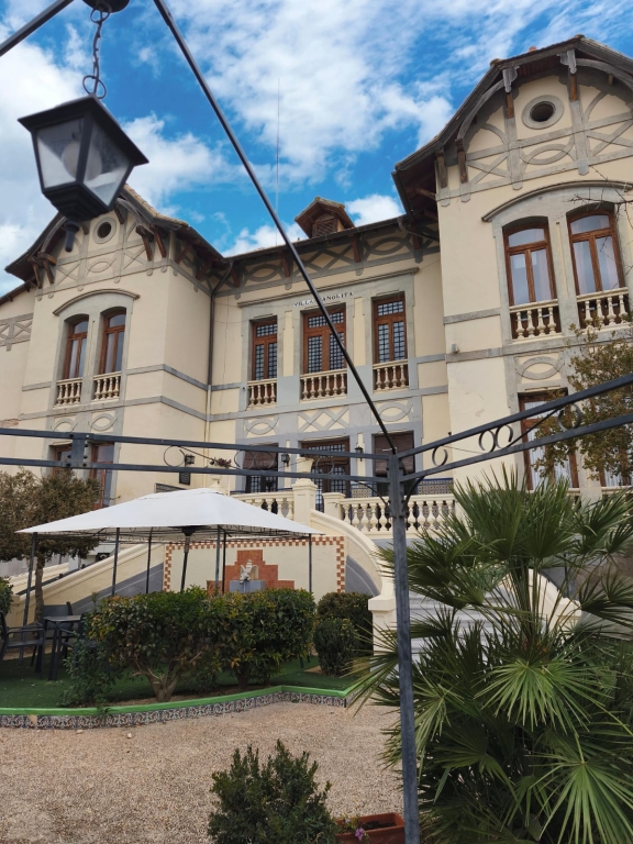 VILLA MANOLITA